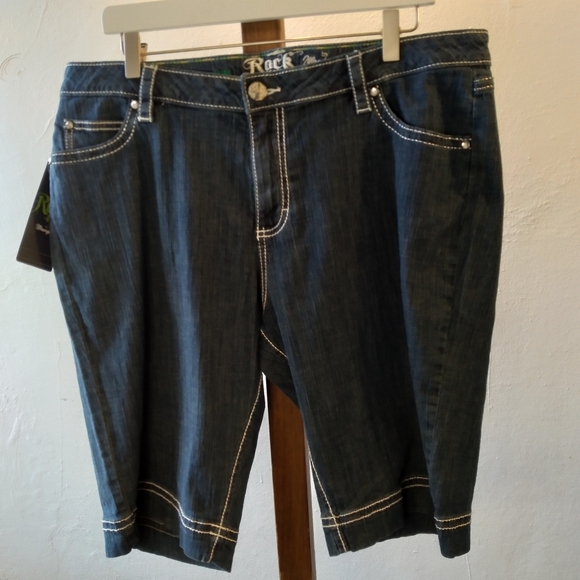 Rock 47 by Wrangler Pants - Rock 47 by Wrangler NWT Denim Short